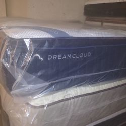 💤🛌🏽💤💤 $599 King Dreamcloud Premier Hybrid 13" 2025 Model $599 🛌🏽💤💤💤