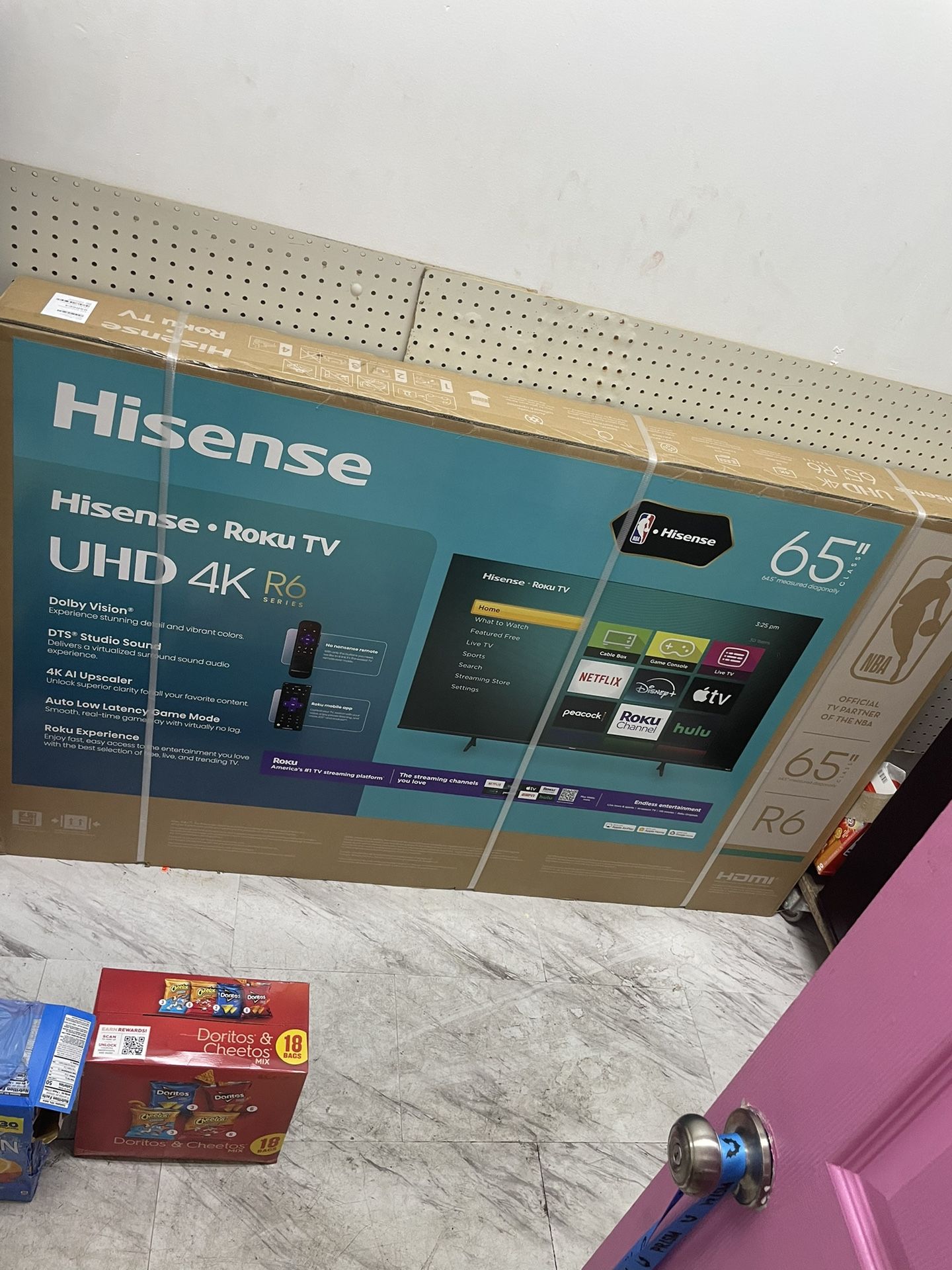 65 Inche Hisense Roku TV