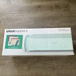 Cricut Explore 3 Bundle