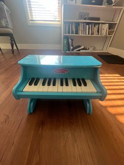 Melissa & Doug Piano