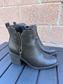 Black boots