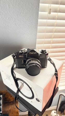 Canon F-1 Film Camera w/ FD 50mm lens