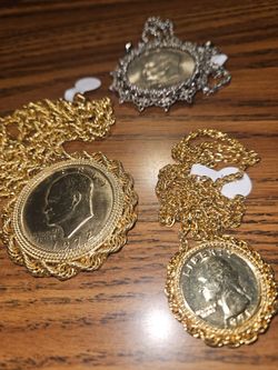 3 coin neckless