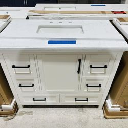 ‼️BATHROOM VANITIES 42” IN DIFFERENTS COLOR AND DESIGNS ‼️ Price start on $679 