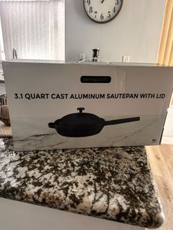 3.1 quart aluminum saute pan with lid
