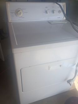 KING SIZE CAPACITY ELECTRIC DRYER IN EXCELLENT CONDITION 