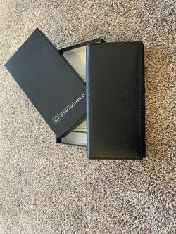 wallet IDENTITY STRONGHOLD