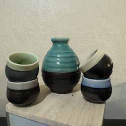 Authentic Kafuh Japan 5-Piece Ceramic Sake Set – Teal & Matte Black (NIB)