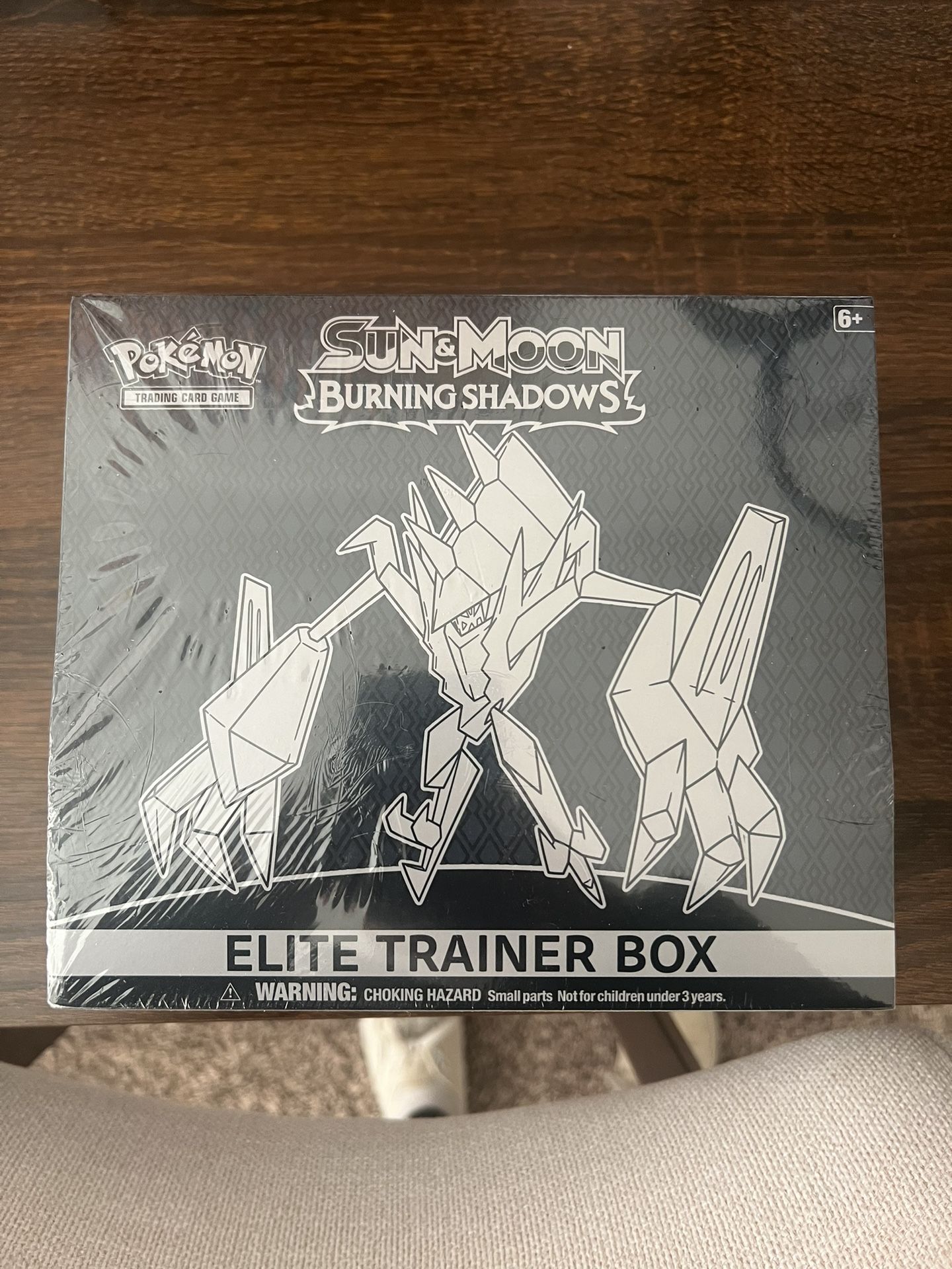 Pokémon Cards Burning Shadows Elite Trainer Box
