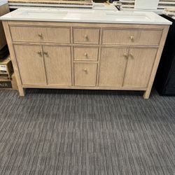 60” Bathroom Vanity In Wood Color 