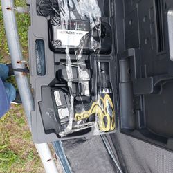 Hitachi Driver Drill 18 V WITH 2 BATTERIES 1.5 AH LION