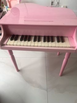 Pink Wooden Kids Toy Grand Piano