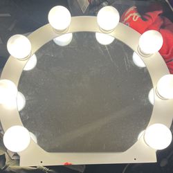 8 Bulb Vanity Mirror