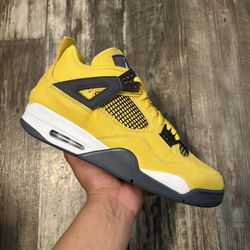 Jordan 4 “Lightning” (13)