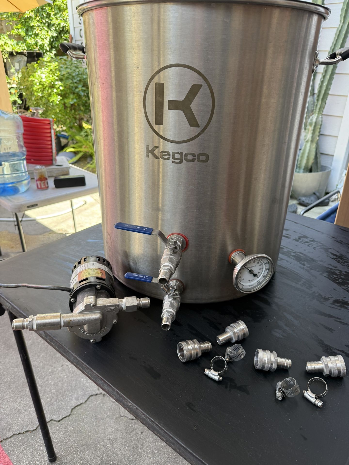 Homebrew kettle with Chugger Pump and Quick disconnects
