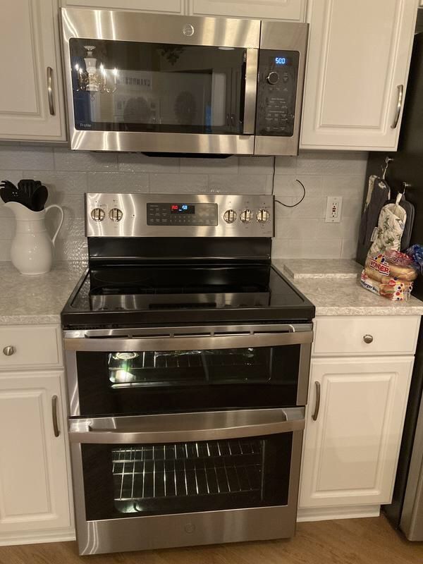 Beautiful Kitchen Appliances Package 