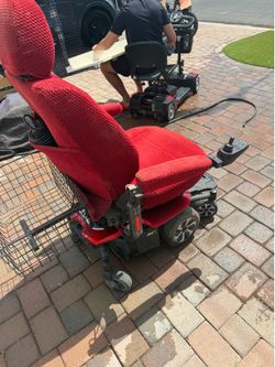 Mobility scooter