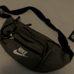 Nike Chest Bag