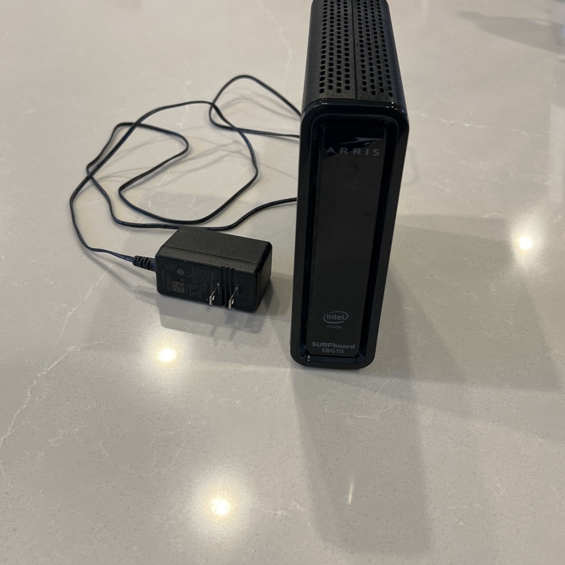 SURFboard® SBG10 DOCSIS 3.0 Wi‐Fi Cable Modem