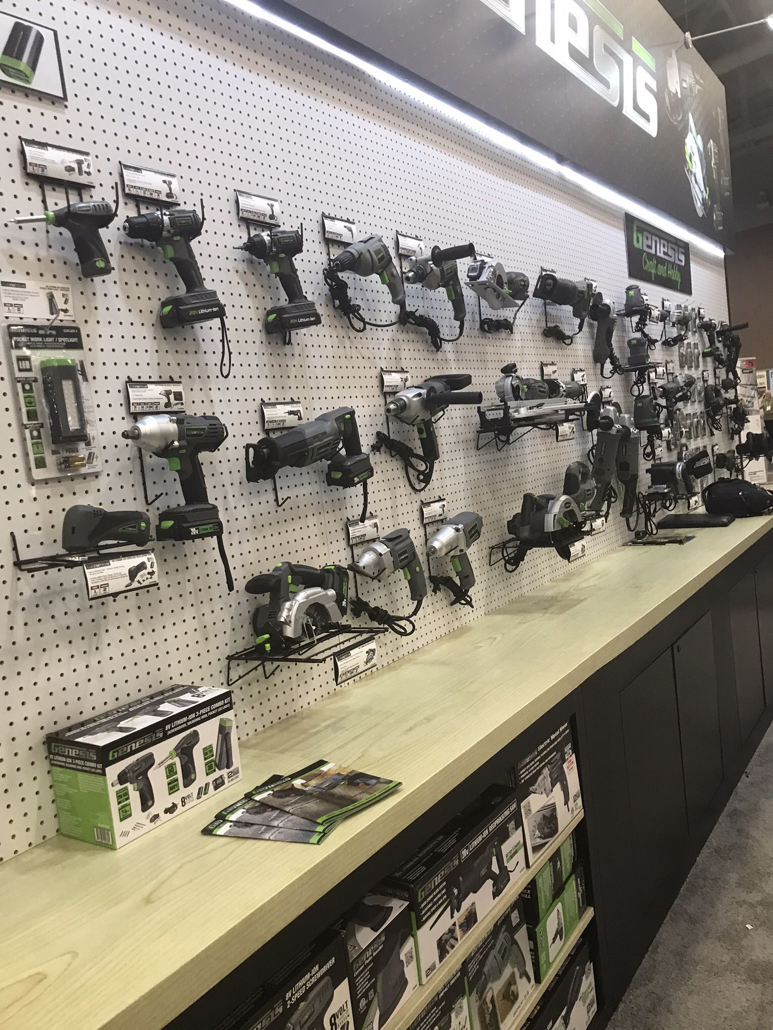 Hand Tools And Lights From A Trade Show Last Week  From $19 Up To $250 We Are In Van Nuys 