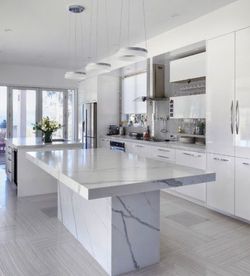 Custom Kitchen Cabinets