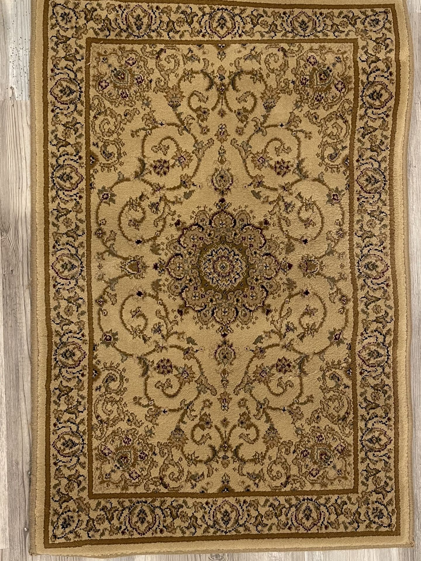 4 PCs. Carpet/ Rug Set