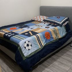 Full Size Bed With Mattress