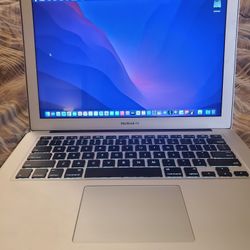 13"Macbook Air/Reset/Logic Pro X/Autotune/Final Cut Pro X/Charger Included