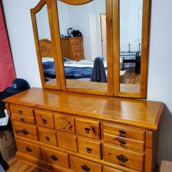 Pure Wood Queen Size Bedroom Set