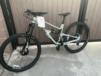 New intense 951 trail mountain bike