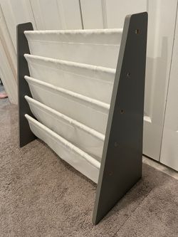 Kids bookshelf