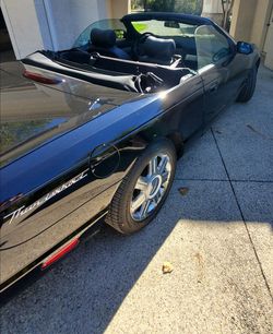 2004 Ford Thunderbird