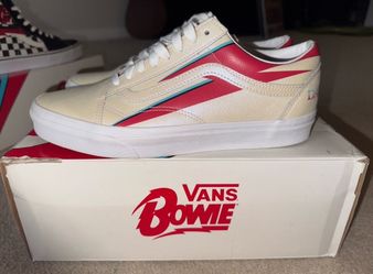 (9.5M) David Bowie Vans “Aladdin Sane”
