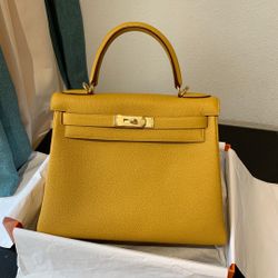 Classic women's handbag