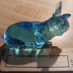 VINTAGE 1990s MOSSER BLUE GLASS RABBIT PAPERWEIGHT MADE IN CAMBRIDGE, OHIO SOLD FOR $13
