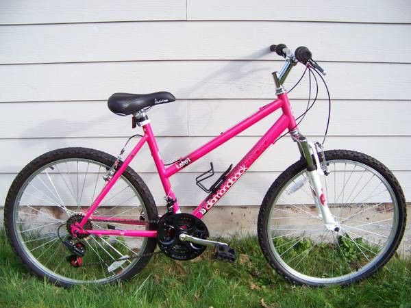 21 Speed Mountain Women's Bike Diamondback Lustre1 26" Tires