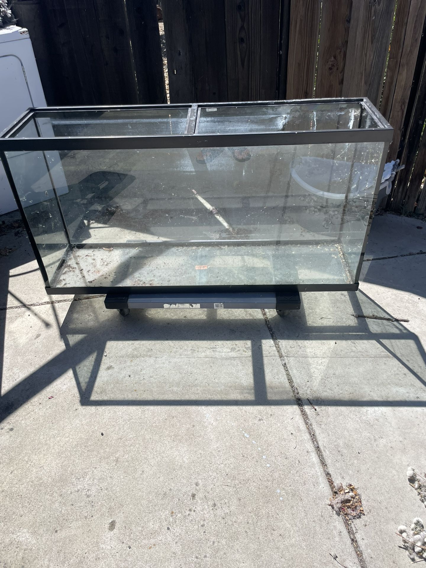 75 Gallon Fish Tank And Stand. 