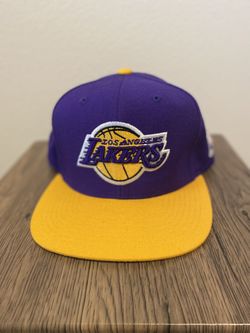 Mitchell & Ness Lakers Cap (Adjustable)
