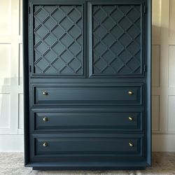 Stunning Modern Refinished Chest Of Drawers / Dresser / Tall Chest