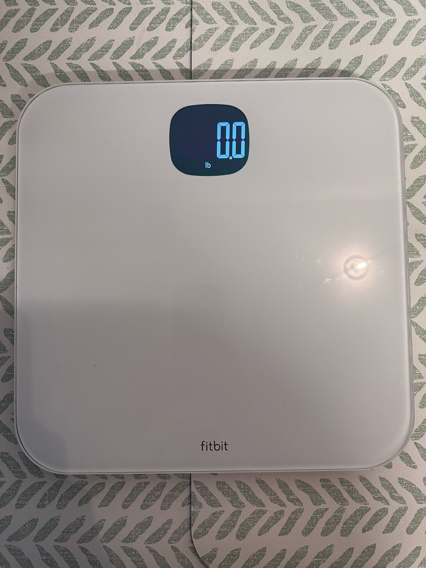 Fitbit Aria Smart Scale (Model FB203) – Excellent Condition – Works Great