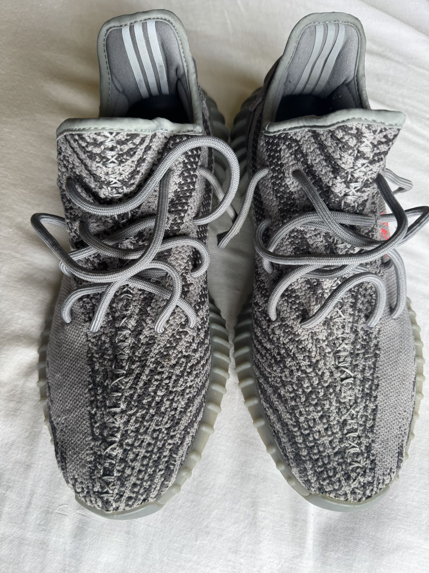 YEEZY BOOST 350 V2 Beluga