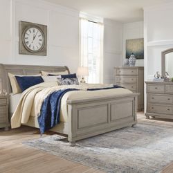 Light Gray-Queen Sleigh Bed-7Pc.Dresser-Mirror-Queen Bed-2 Nightstands