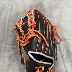 Demarini Insane 12.5 baseball glove LH throw