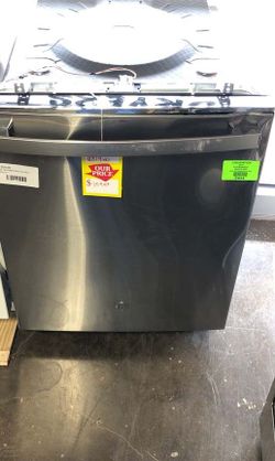 Brand New GE Dishwasher (Model:GDT645SYNFS) ZGMV6