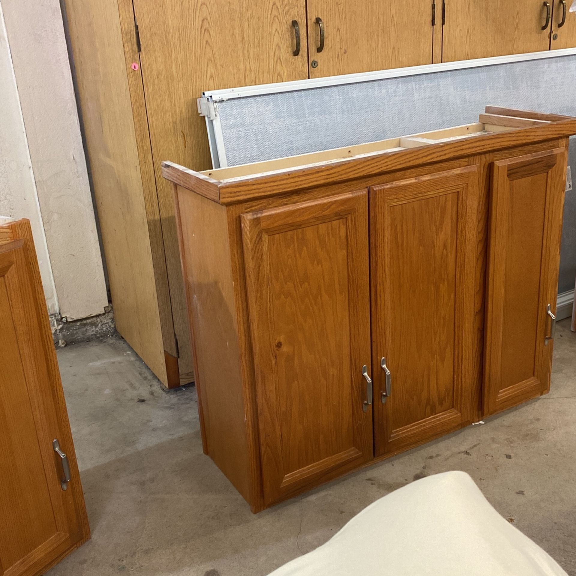 20 Each Piece Gently Used Oak Kitchen for Sale in Fullerton