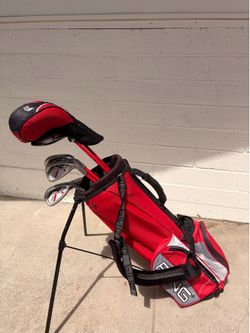 Ping Moxie Junior golf club set with bag