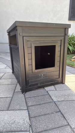 Hidden Cat box enclosure furniture