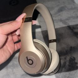 Gold Beats 