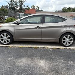 2012 Hyundai Elantra 