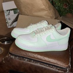 Nike Air Force 1 Skeakers